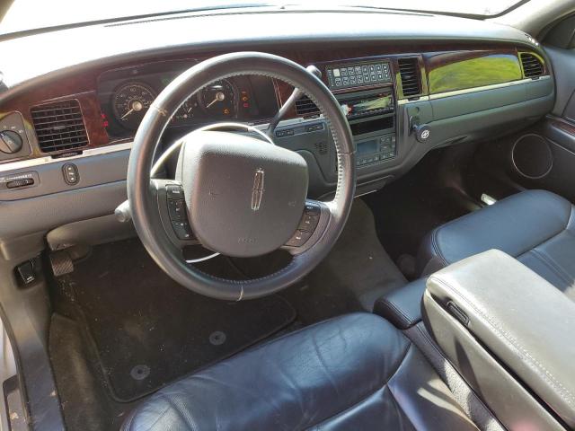 2L1FL8JW5BX765659 Lincoln TOWNCAR