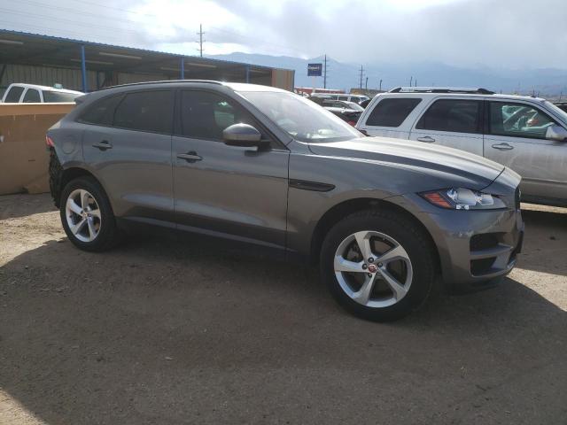 SADCJ2BV7HA070569 Jaguar F-pace Premium