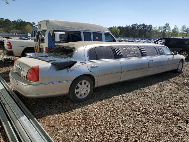 2L1FL8JW5BX765659 Lincoln TOWNCAR