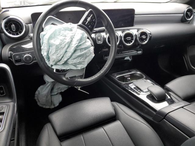 W1K3G4FB1LW044251 Mercedes-Benz A 220 4matic