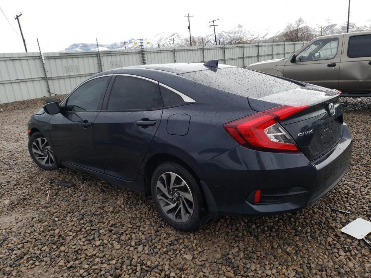 2HGFC2F72JH515064 HONDA CIVIC 2018