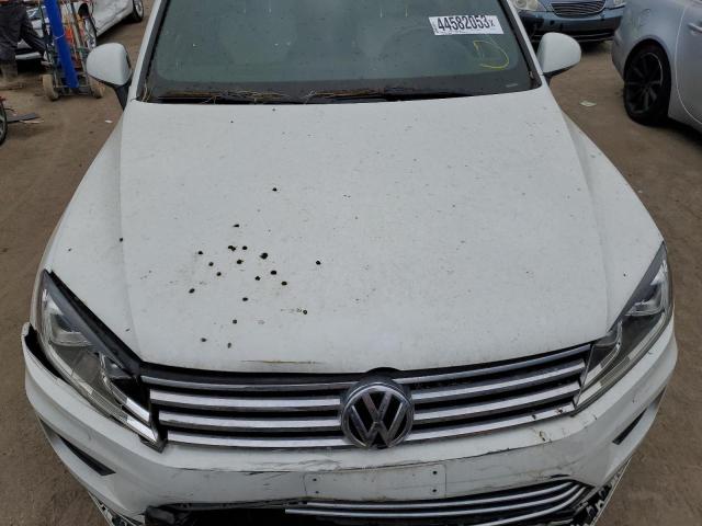 2017 VOLKSWAGEN TOUAREG WO - WVGRF7BP2HD002048