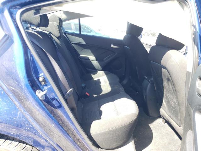 3KPFK4A71JE192853 KIA FORTE LX