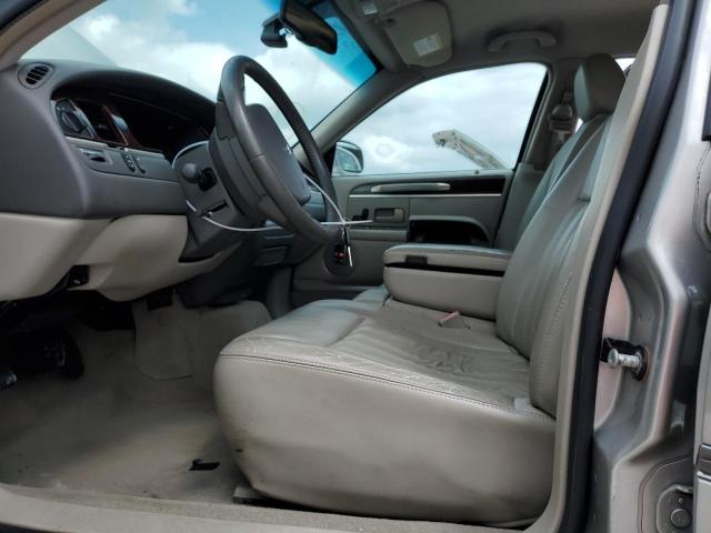 1LNHM81V17Y610397 Lincoln Town Car Signature