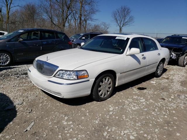 2006 Lincoln Town Car Signature Limited