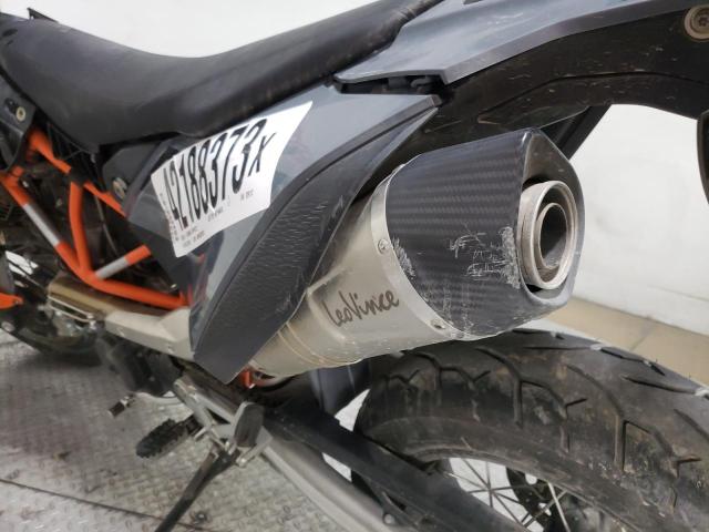 2021 KTM 690 SMC R VBKLSV40XMM709112