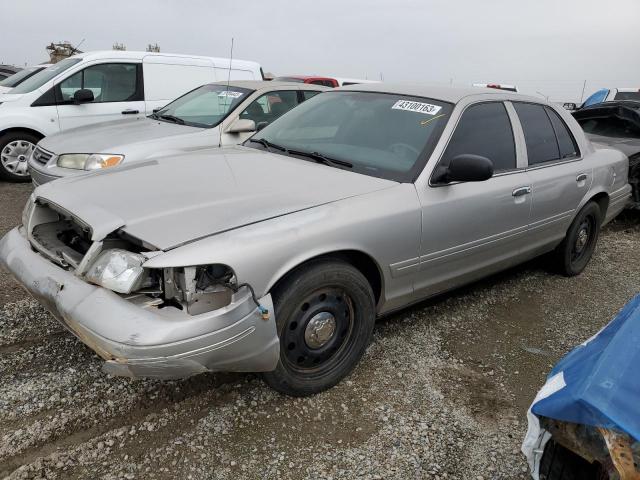 2004 Ford Crown Victoria 