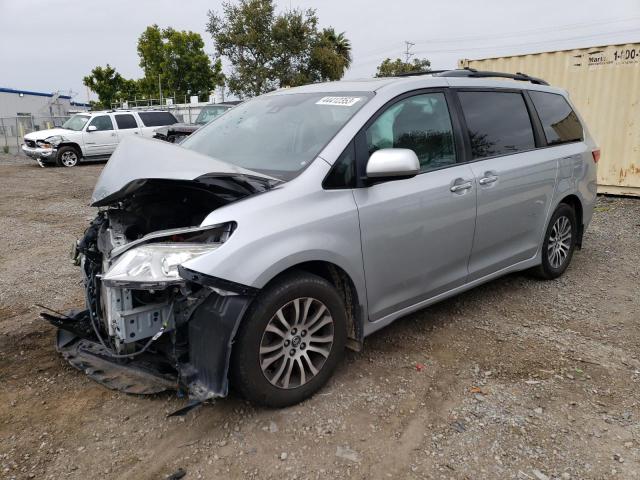 2019 Toyota Sienna XLE