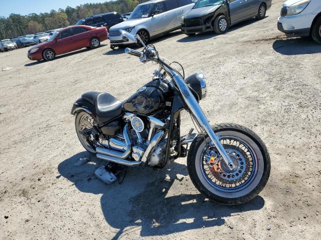 Salvage motorcycles for sale at Harleyville, SC auction: 2000 Yamaha XV1600 AL