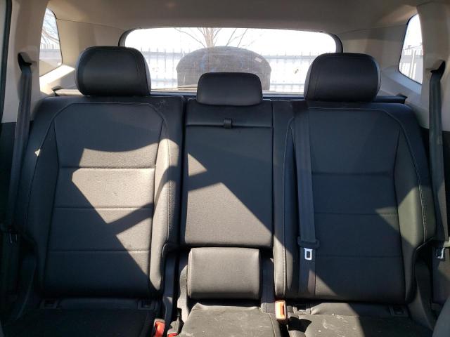 2018 VOLKSWAGEN TIGUAN SE 3VV2B7AX2JM139151