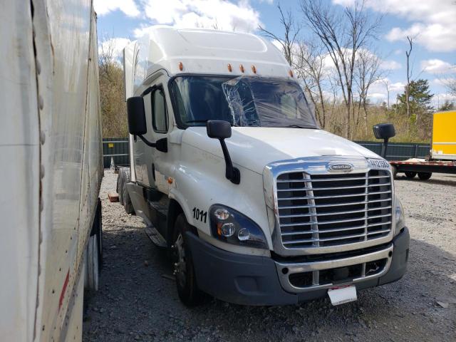 Salvage cars for sale from Copart Madisonville, TN: 2018 Freightliner Cascadia 125