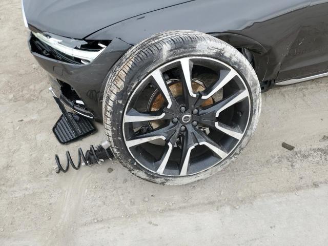2022 VOLVO XC60 B5 IN - YV4L12RL4N1036386