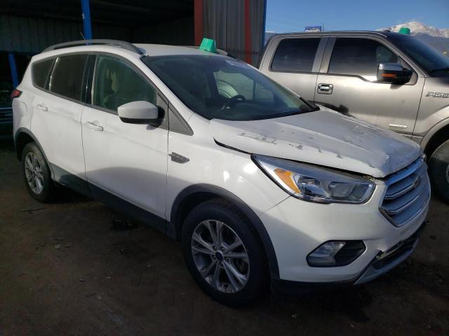 1FMCU0G98JUC89320 Ford ESCAPE SE