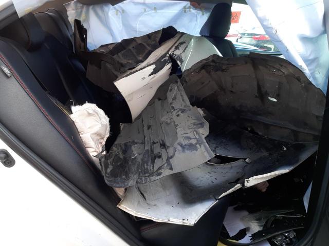 4T1BF1FK5FU068264 Toyota CAMRY LE