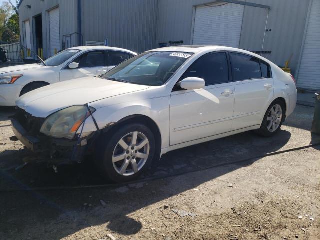 2004 Nissan Maxima SE