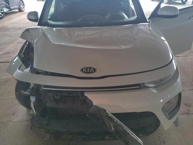 KNDJ23AU8L7708381 KIA SOUL LX