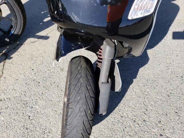 2015 VESPA GTS 300 SU ZAPM459L7F5100610
