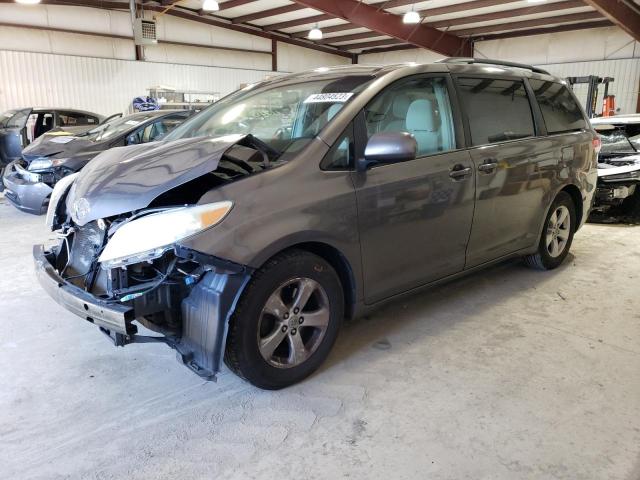 Toyota Sienna 2011