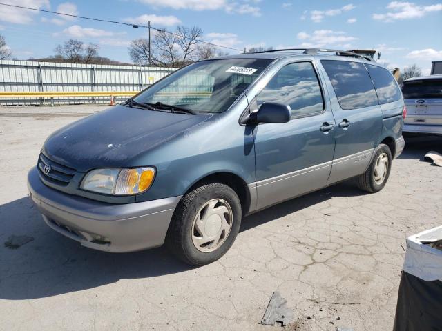 2002 Toyota Sienna LE