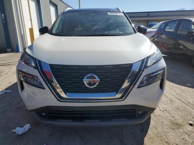 JN8AT3CA1MW026857 Nissan Rogue Sl