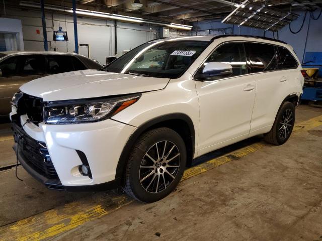 2017 Toyota Highlander SE