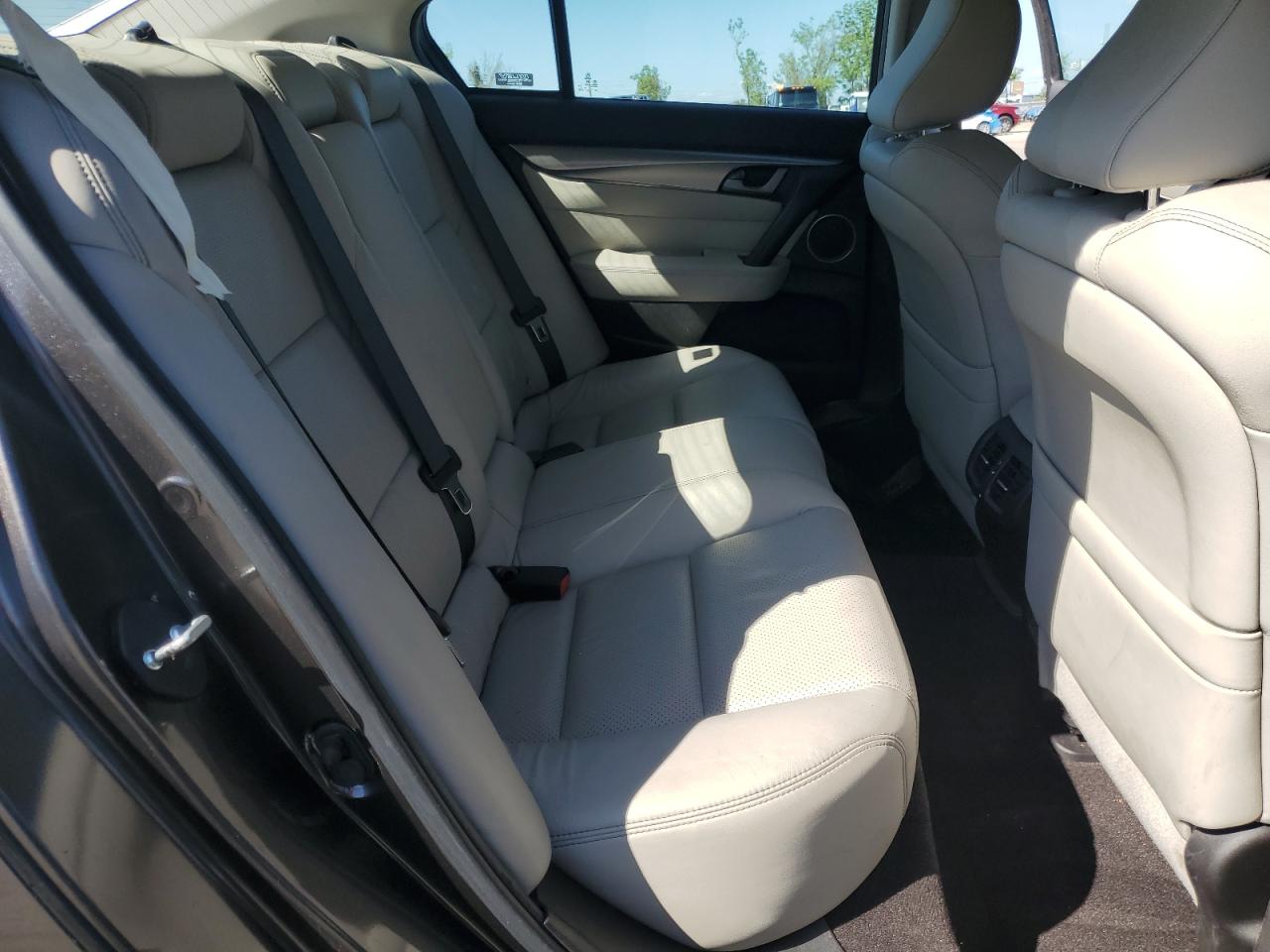 2009 Acura TL - Image 10
