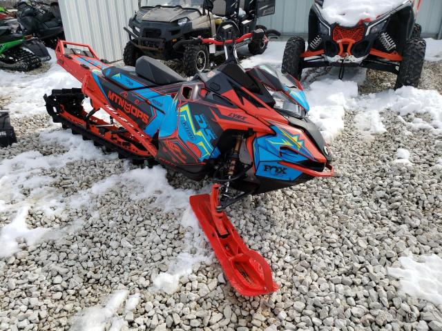 Salvage cars for sale from Copart Franklin, WI: 2022 Lynx Snowmobile