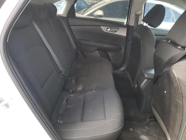3KPF24AD2ME406792 KIA FORTE FE