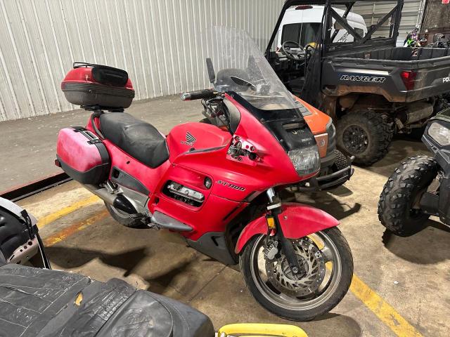 Salvage motorcycles for sale at Oklahoma City, OK auction: 1996 Honda ST1100
