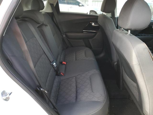 KNDCB3LC0M5485604 KIA NIRO LX