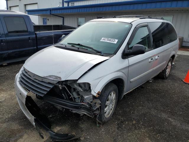 2005 Chrysler Town & Country Touring