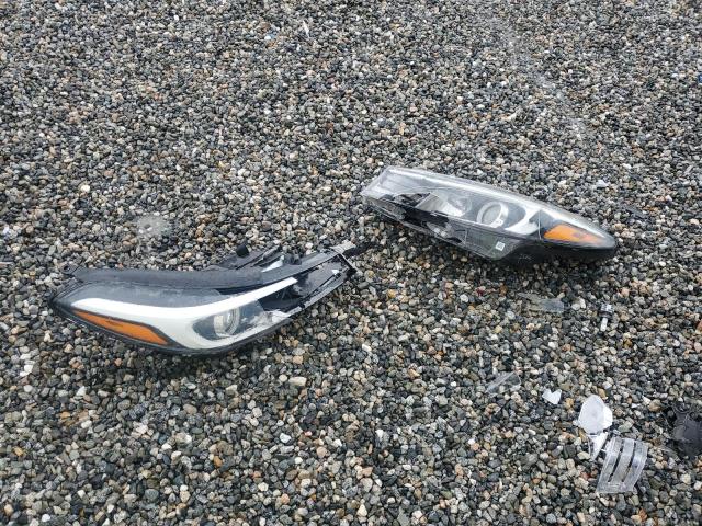 3KPFK4A78HE032690 KIA FORTE LX
