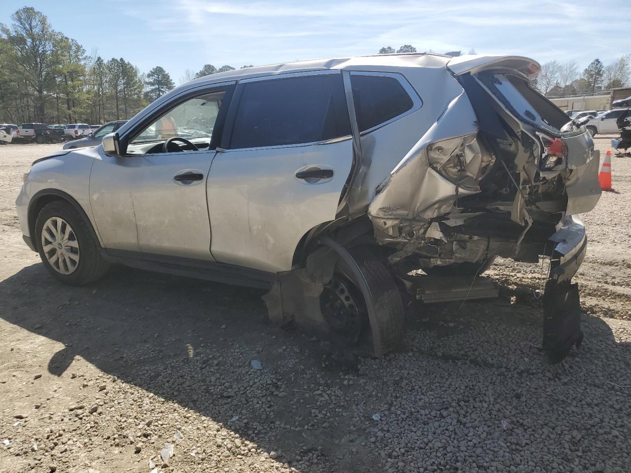 JN8AT2MV5HW005480 NISSAN ROGUE 2017