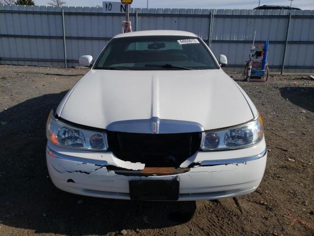 1LNHM81W0YY799246 Lincoln Town Car Executive