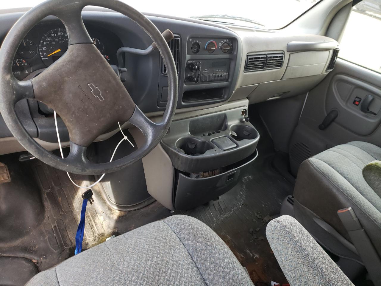 1999 Chevrolet Express G3500 VIN: 1GBHG31R8X1073199 Lot: 61770405