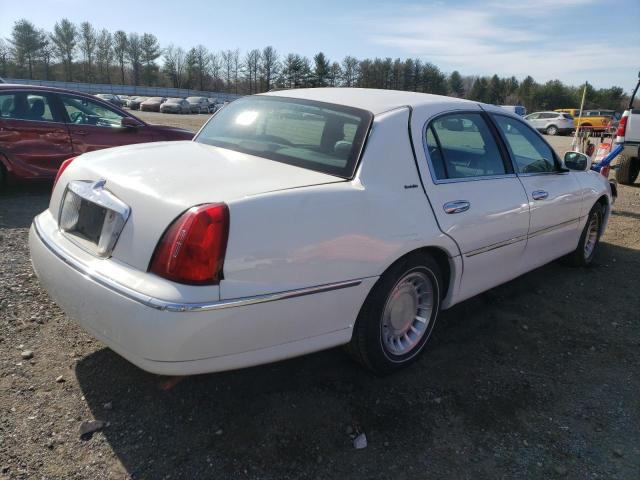 1LNHM81W0YY799246 Lincoln Town Car Executive