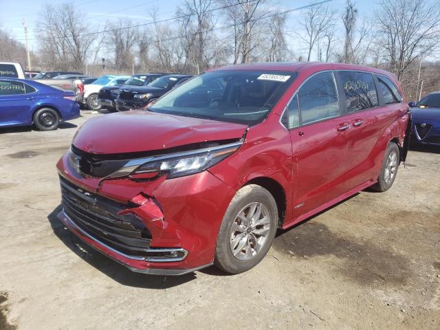 Salvage cars for sale from Copart Marlboro, NY: 2021 Toyota Sienna XLE