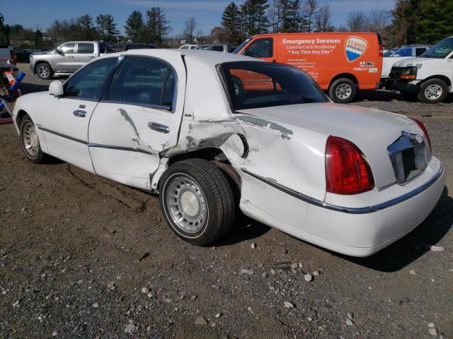 1LNHM81W0YY799246 Lincoln Town Car Executive