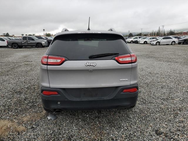 1C4PJLLB4JD556879 Jeep Cherokee Latitude Plus