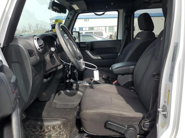 1C4BJWEG1FL730229 Jeep Wrangler Unlimited Sahara