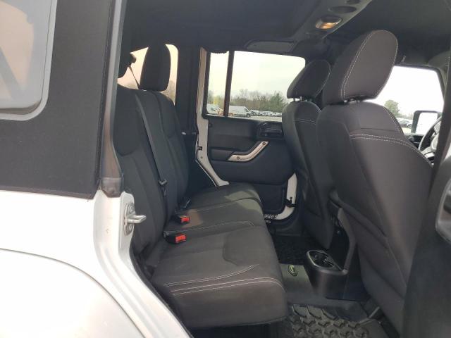 1C4BJWEG1FL730229 Jeep Wrangler Unlimited Sahara