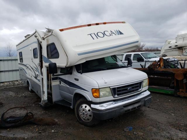 2005 Ford Econoline Cargo Van 