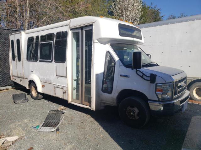 Salvage cars for sale from Copart Waldorf, MD: 2016 Ford Econoline E450 Super Duty Cutaway Van