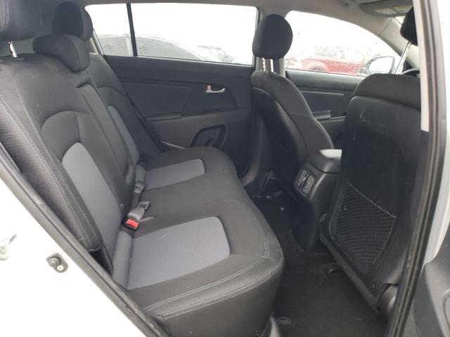KNDPB3AC9F7776596 KIA Sportage Lx
