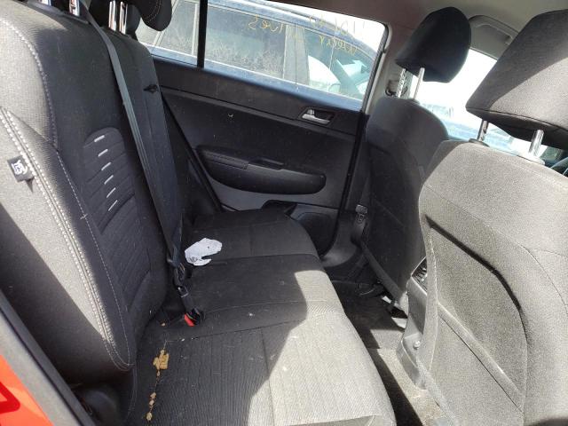 KNDPMCAC5J7463533 KIA Sportage Lx