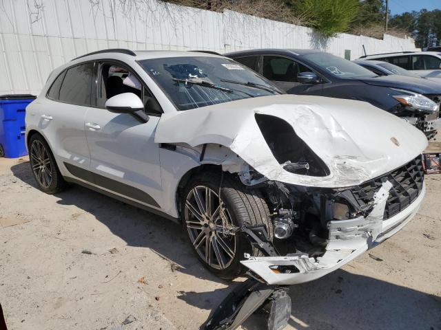 2017 PORSCHE MACAN WP1AA2A55HLB06699