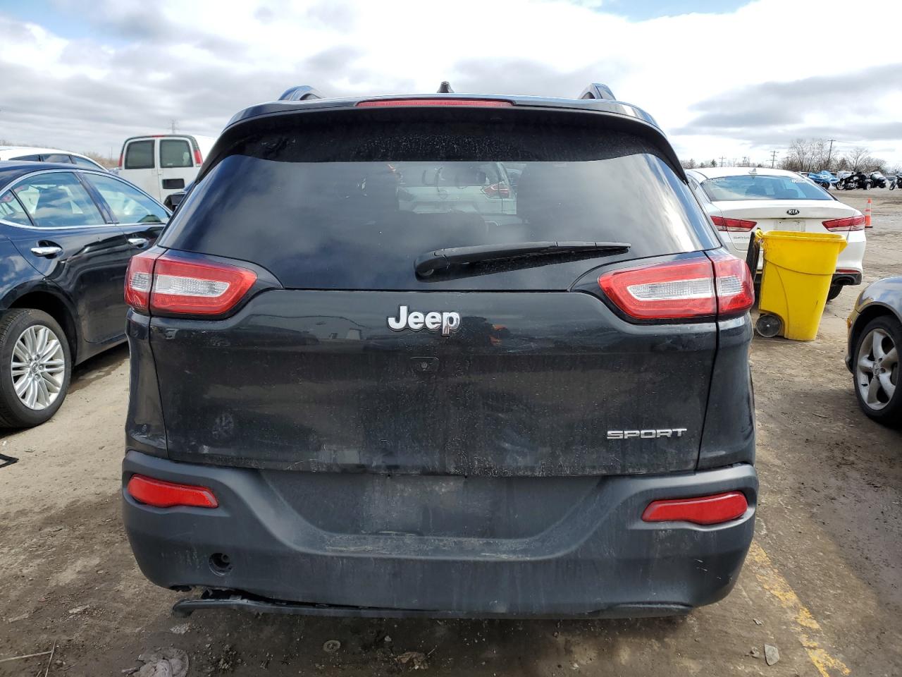 2016 Jeep Cherokee Sport vin: 1C4PJLAB8GW376207