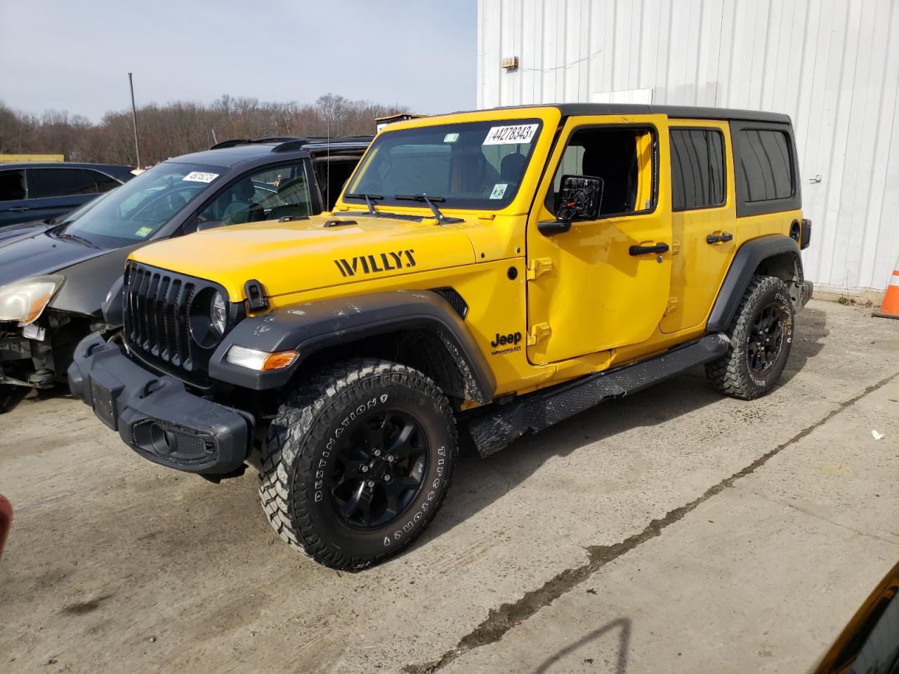 Jeep Wrangler 2020 на гусеницах