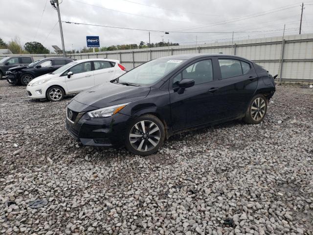 2022 Nissan Versa SR