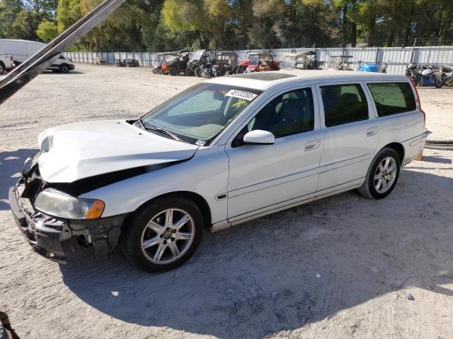 2005 Volvo V70 